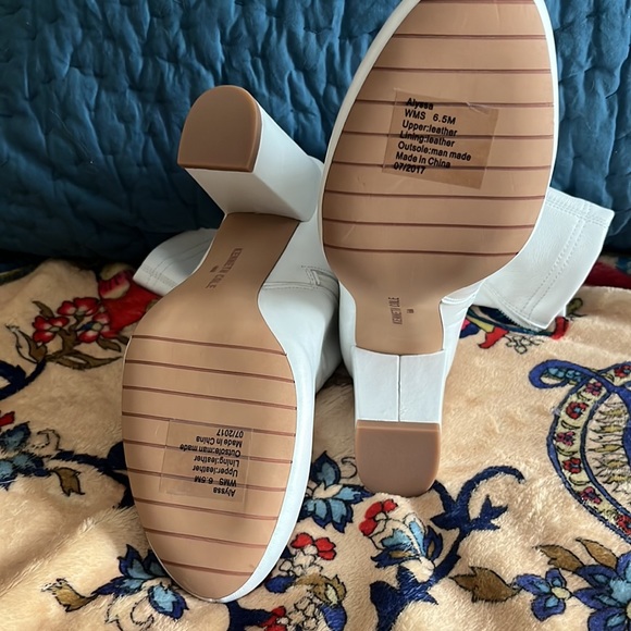 Brand new Kenneth Cole NY boots. - Picture 2 of 3